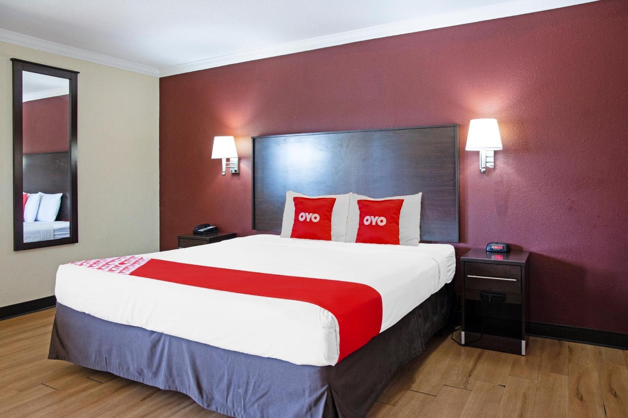Oyo Airport South Hotel 2*