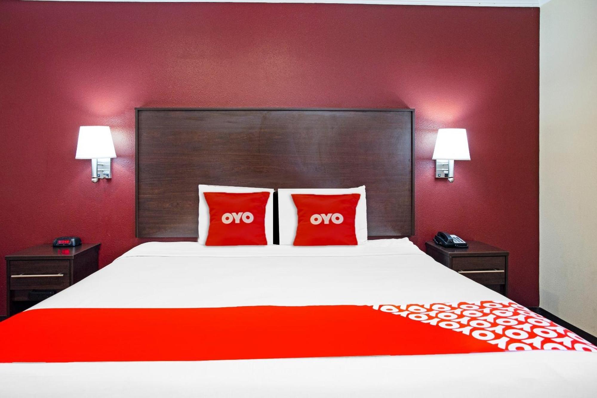 Hotel Oyo Airport South 2*