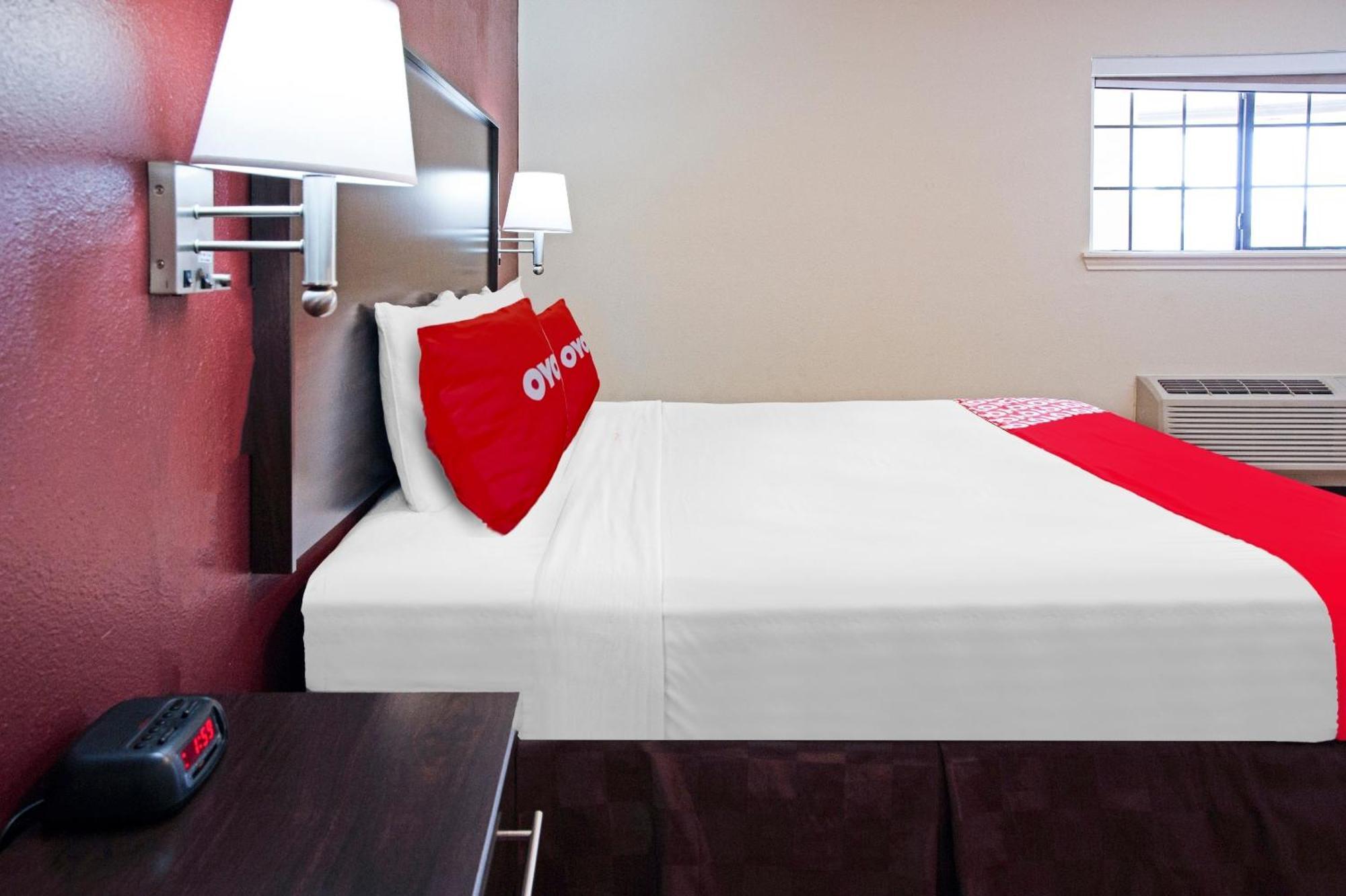 Hotel Oyo Airport South 2*