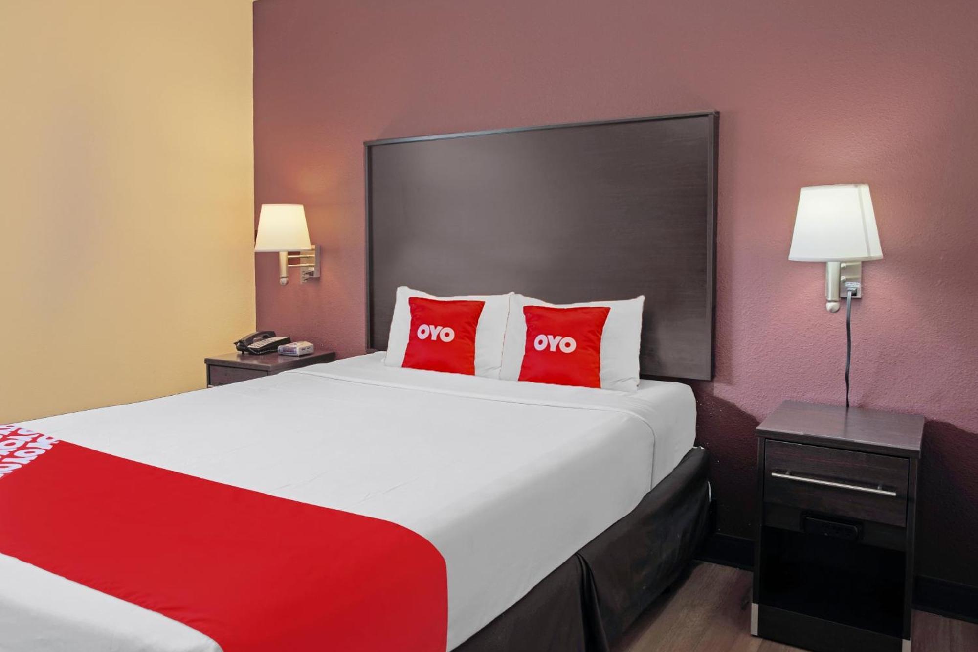 Oyo Airport South Hotel 2*