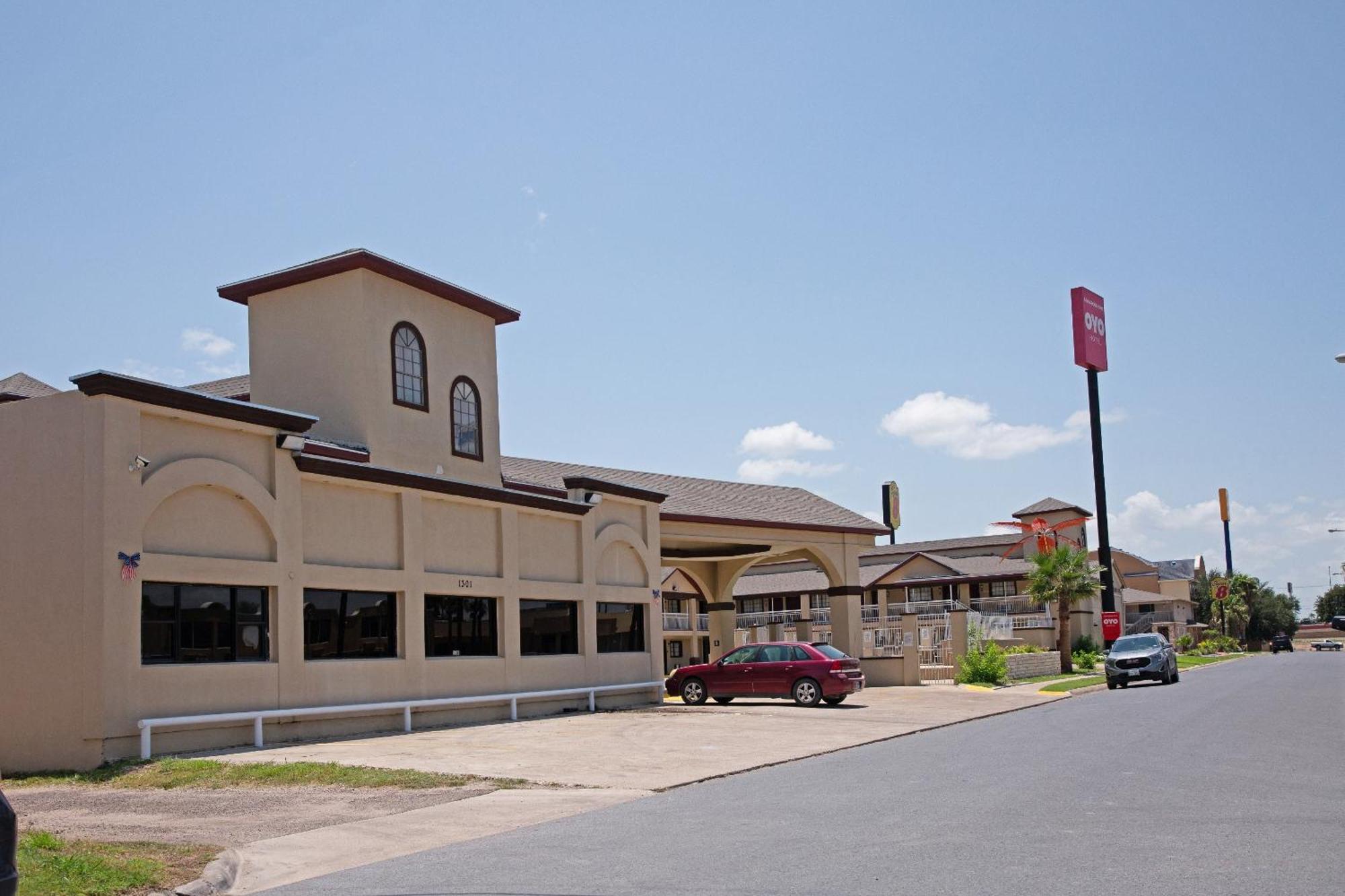 Oyo Airport South Hotel 2*
